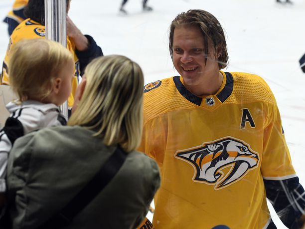 Mikael Granlund kertoi lapsilleen NHL-siirrosta – Hulvaton reaktio