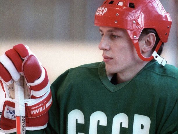 Igor Larionov oli Neuvostoliiton ykkösnyrkin aivot. Kentällinen sai nimen Green Unit harjoituspaitojen perusteella.