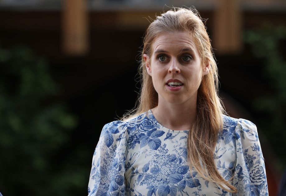 Prinsessa Beatrice On Brittihovin Trendikäs Tyyliniekka