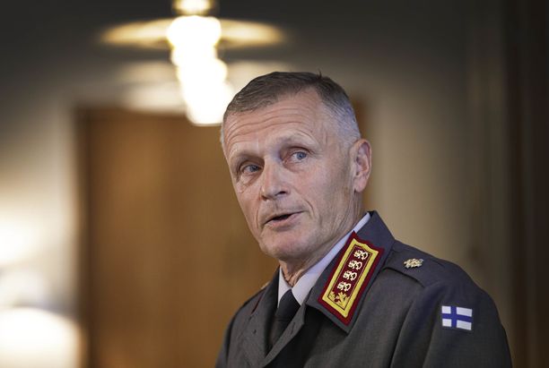 Puolustusvoimain komentaja, kenraali Timo Kivinen 