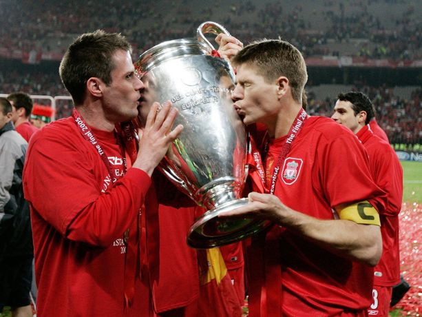 Jamie Carragher ja Steven Gerrard voittivat Mestarien liigan vuonna 2005.