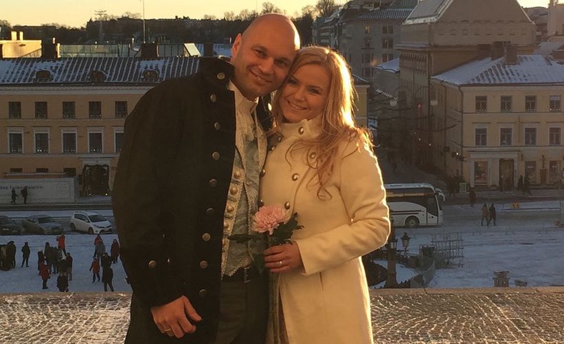 Ruotsin Talent voittajan Ja Suomalaislaulajan Jouluh t 