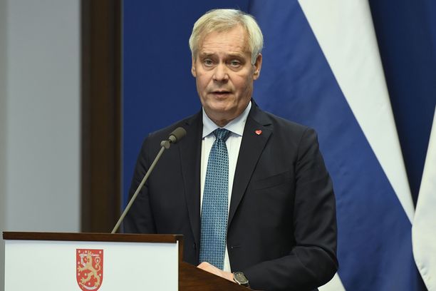 Pääministeri Antti Rinne (sd) vieraili maanantaina Unkarissa. 
