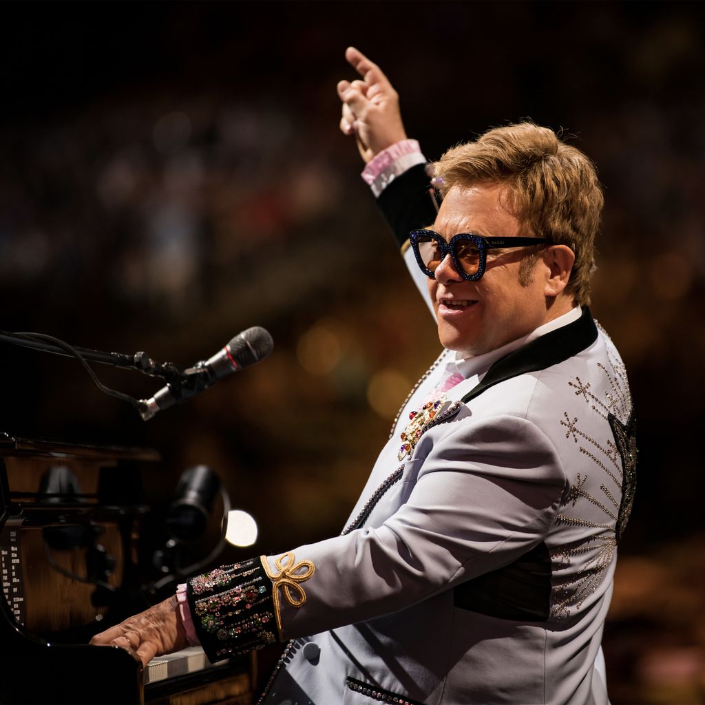 Elton John saapuu ensi vuonna Suomeen!