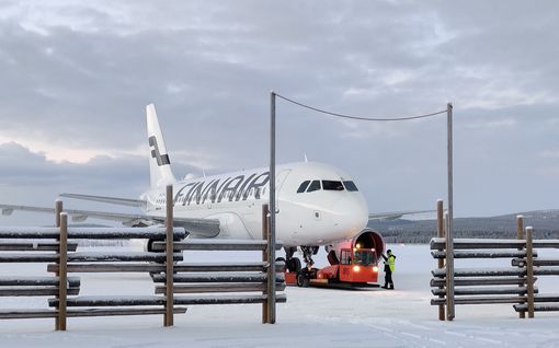 Finnair peruu viikoksi lennot Moskovaan ja Pietariin, sekä osan Aasian-lennoista