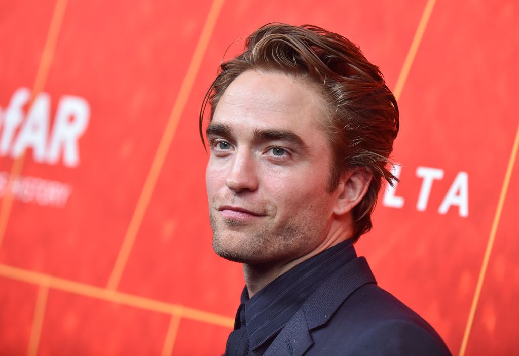 Vampyyriroolista mustan viitan kantajaksi - Robert Pattinson on vahvoilla uudeksi Batmaniksi