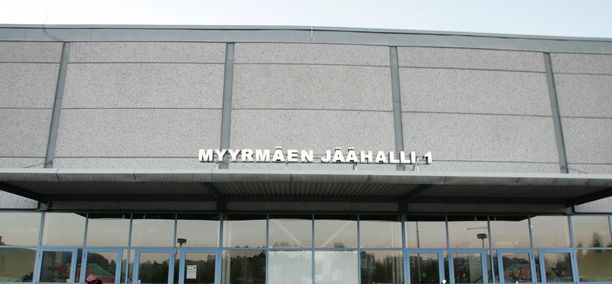 EVU ja Kiekko-Tiikerit kohtasivat Myyrmäen jäähallissa.