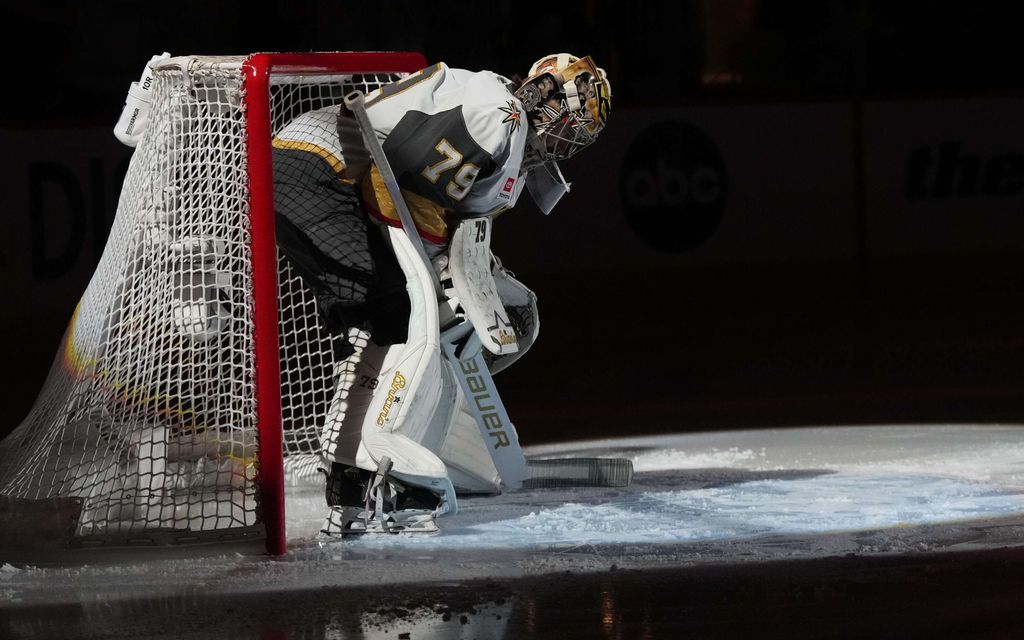 Hyytävä huuto kaikui hallissa – Paljastus kulisseista: NHL-seura esti toimittajan kysymykset
