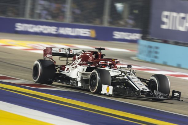 Kimi Räikkösen Singaporen GP päättyi ennen ruutulippua. 
