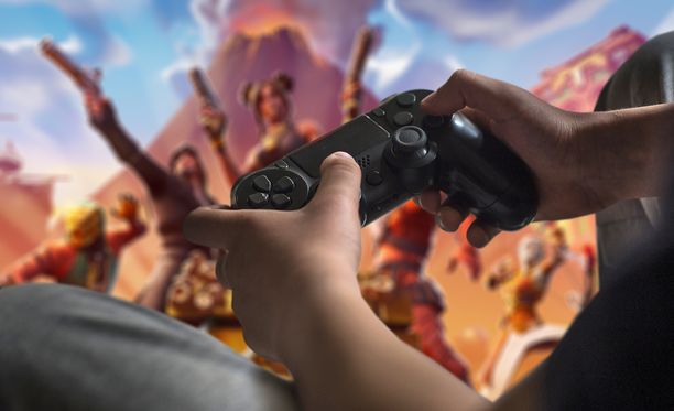 Fortnite-kehittäjä Epic Games haastettiin oikeuteen: peli aiheuttaa  riippuvuutta lapsilla