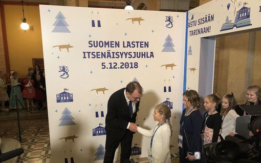 Lasten itsenäisyys­juhlaan saapuu 10-vuotiaita jokaisesta Suomen kunnasta – Näin Elias ja Seeti ovat valmis­tautuneet tärkeään päivään