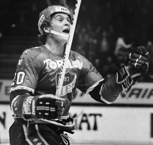 Matti Hagman voitti SM-liigan pistepörssin neljännen ja viimeisen kerran kaudella 1984–85.