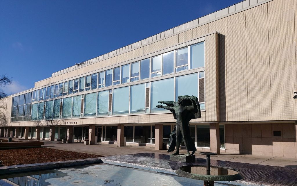 TS: Opiskelijat valtasivat Turun yliopiston rakennuksen