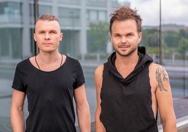 Aki Hakala ja Lauri Ylönen kertovat bändin jäsenten välisen ystävyyden olevan pitkän uran taustavoima.
