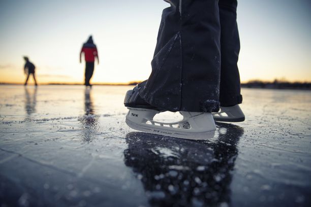 Ylläksellä voi kokeilla muitakin talvilajeja kuin hiihtoa.