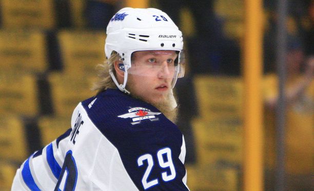Patrik Laine on yksi kuumimmista ehdokkaista NHL:n maalikuninkaaksi.