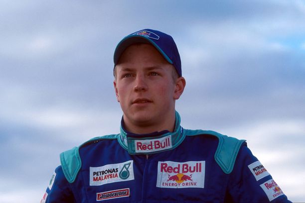 Kimi Räikkönen debytoi F1-sarjassa 21-vuotiaana maaliskuussa 2001. 