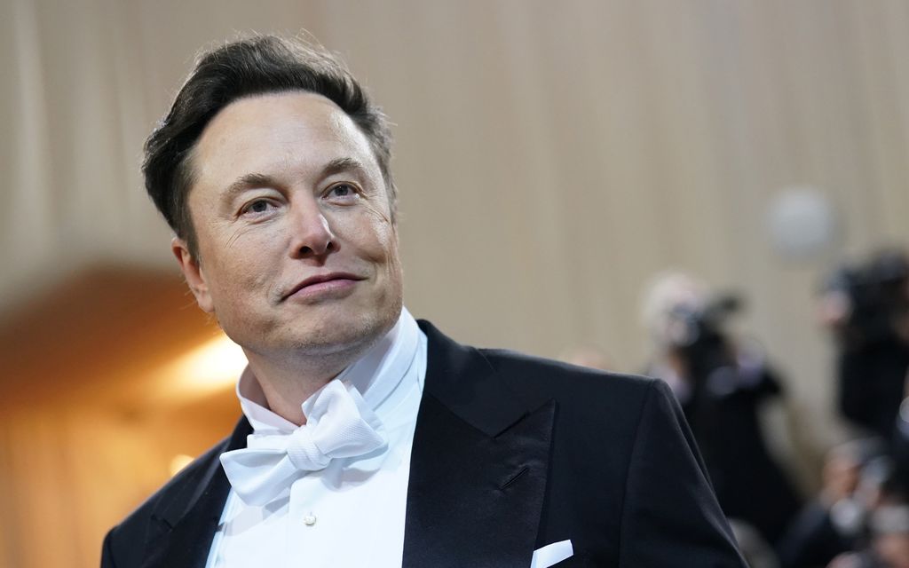 Lehtiväite: Alainen synnytti Elon Muskille kaksoset viime vuonna