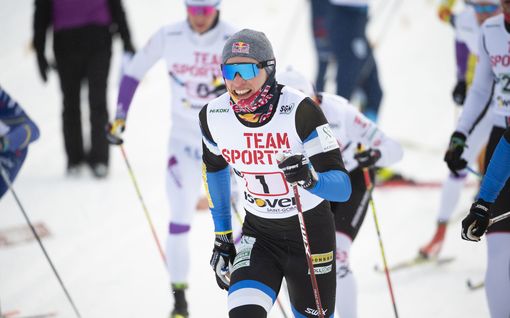 Iivo Niskanen hiihti ylivoimaiseen Suomen mestaruuteen – raivostui Ylen kameramiehelle: ”Mene nyt helvettiin!”