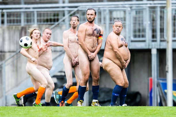 Saksa-Alankomaat pelattiin sunnuntaina nakuotteluna.