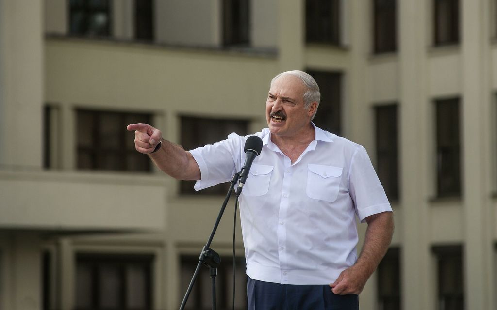 Valko-Venäjän Lukašenkan uusi asetus: Passeja ei enää voi uusia ulkomailla