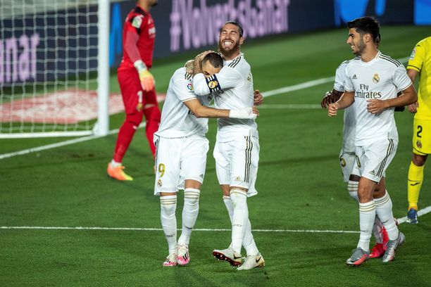 Madridilaisten sankarina torstai-iltana oli kaksi maalia viimeistellyt Karim Benzema.