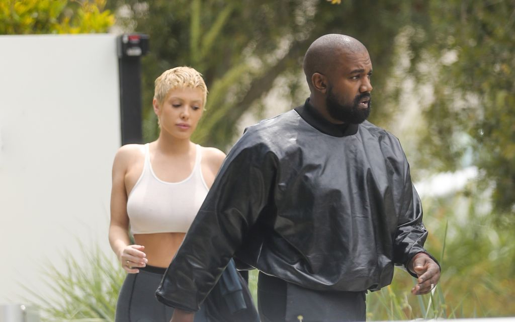 Kanye Westistä karmeita paljastuksia: Ei anna vaimonsa puhua, pakottaa samoihin vaatteisiin
