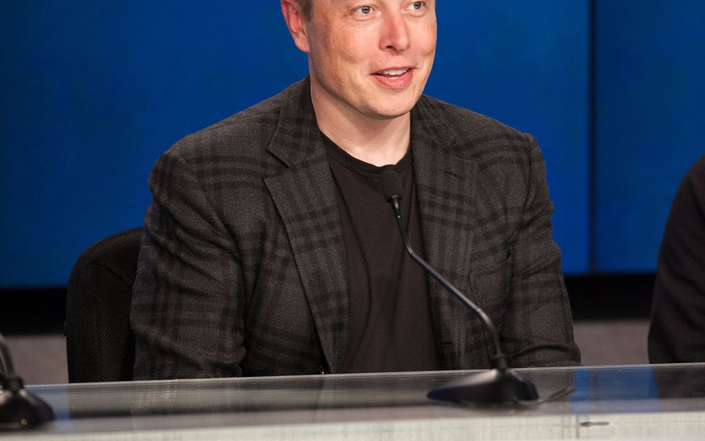Elon Musk: Cis-etuliite on loukkaava termi ja voi johtaa Twitter-porttikieltoon
