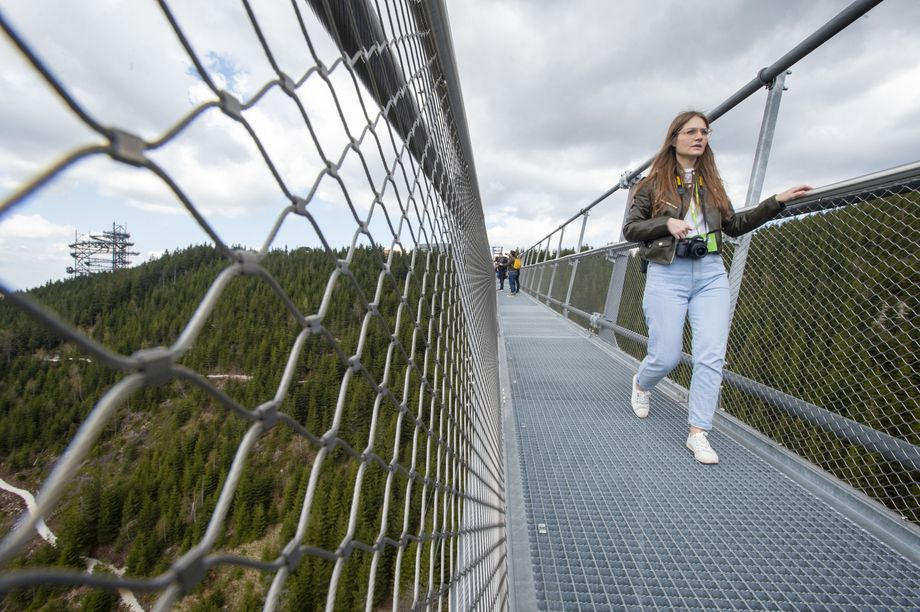 Maailman Pisin Riippusilta Jalankulkijoille Maailman Pisin Riippusilta Jalankulkijoille