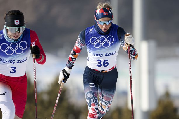 Olympailaiset: Norja naisten viestissä lirissä, Tiril Eckhoff huudettu