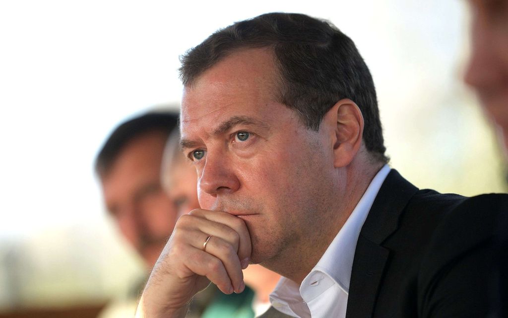 Medvedeviltä raju ulostulo