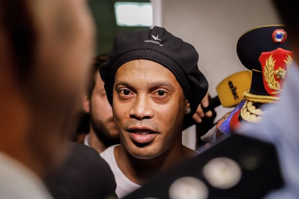 Ronaldinho vietti paraguaylaisessa vankilassa 32 päivää vuonna 2020.