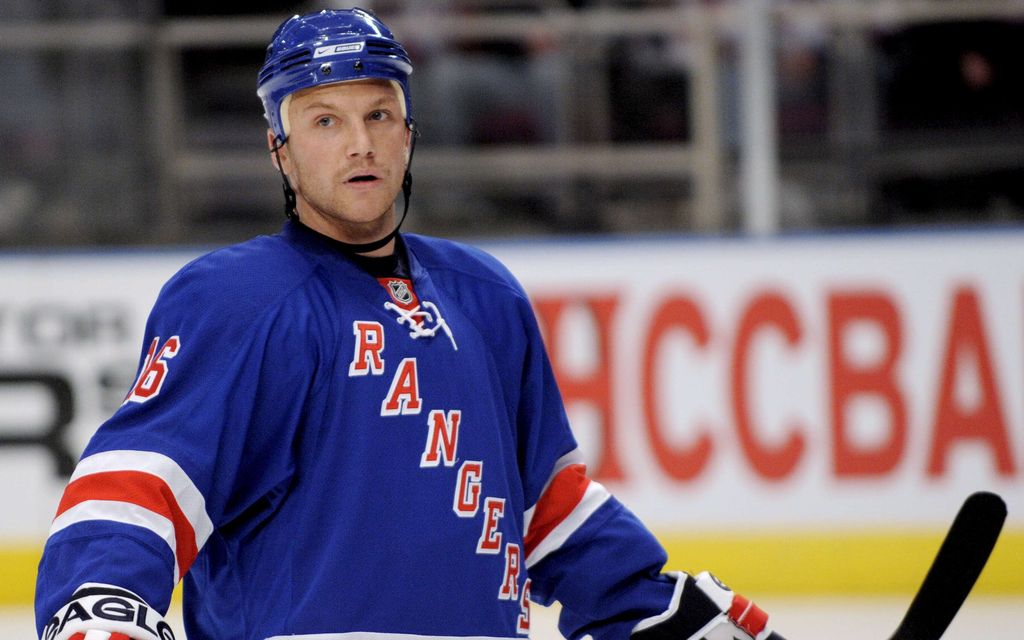 Ex-NHL-kovanaama Sean Avery hämmentävässä jupakassa – 