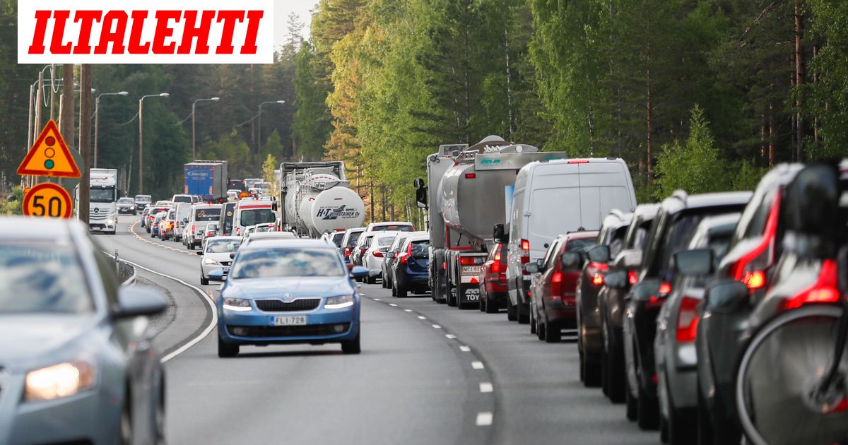 Katso juhannuksen 2019 aikataulut: Kaupat, Alkot, apteekit, junat, bussit