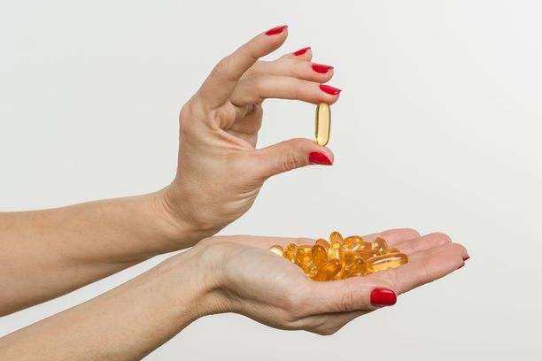 Nykyään odottajille suositellaan päivittäistä 10 mikrogramman D-vitamiinilisää ympäri vuoden.