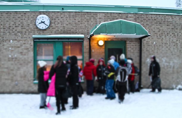 Useissa kouluissa ympäri Suomen on jouduttu laittamaan oppilaita karanteeniin. Kuvituskuva.