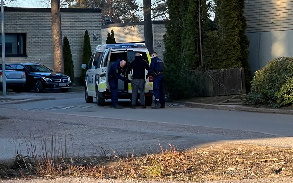 Poliisilla taas iso operaatio Lehtisaaressa – Eristetyllä alueella liikkui ihminen