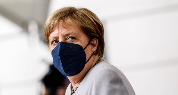 Angela Merkel on saanut kahta eri koronarokotetta.