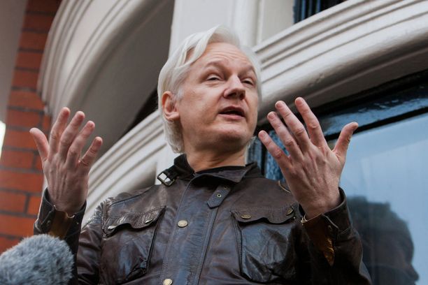 Julian Assange on lehtitietojen mukaan kahden taaperoikäisen pojan isä. 