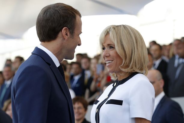 Teini seksiä valmentaja