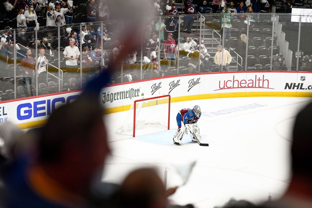 NHL sallii täydet katsomot  – lähes kaikki joukkueet luopuvat rajoituksista