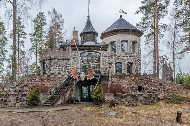 Onko tässä Suomen erikoisin linna?
