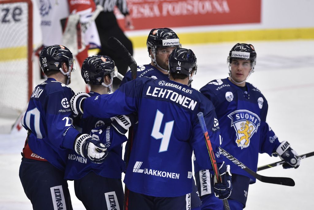Ruotsi pitää Suomea pihdeissä – Leijonien joukkueen­johtaja vastasi kuumaan NHL-kysymykseen TV5:llä