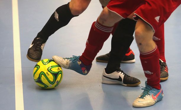 Futsal on yleensä sisätiloissa pelattava jalkapallon kaltainen peli.