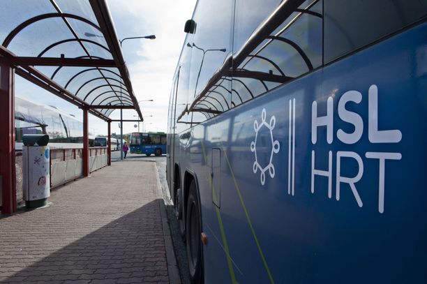 Naismatkustaja joutui kuljettajan erikoisen hyökkäyksen kohteeksi hypättyään bussiin Helsingin Kumpulassa (arkistokuva).
