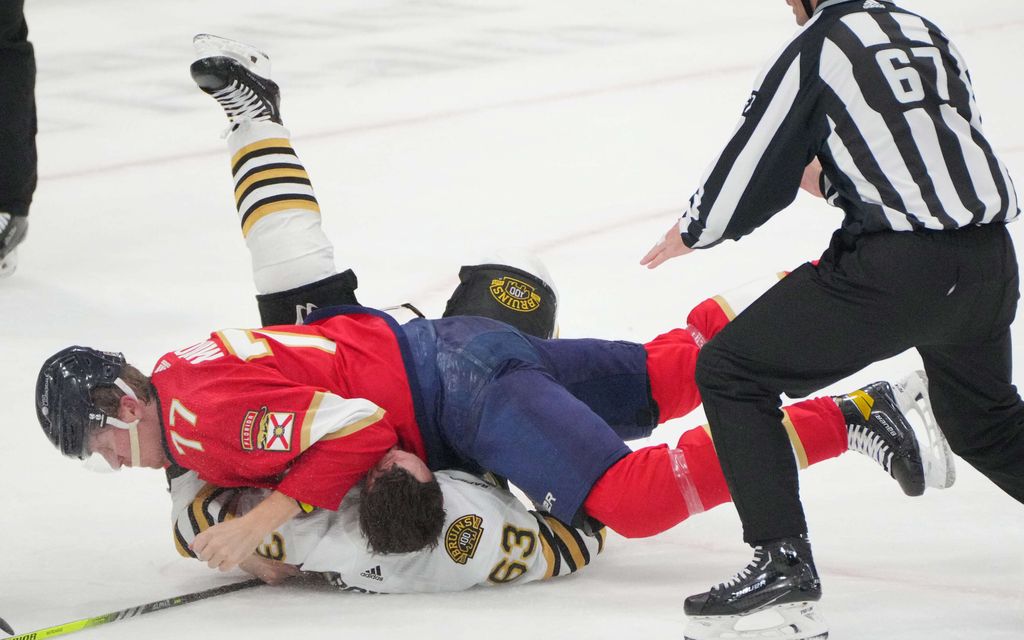 Florida teki jymy-yllätyksen – Näin Aleksander Barkov puhuu NHL-kuumakallesta