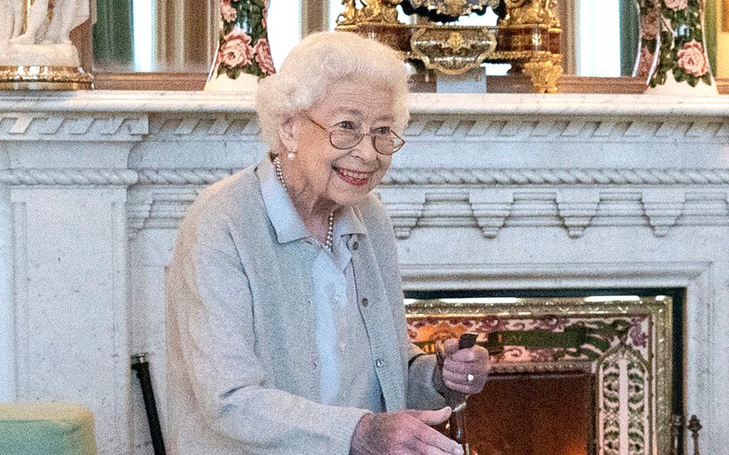 Kuningatar Elisabet perui tärkeän tapaamisen – lääkäri käski lepäämään