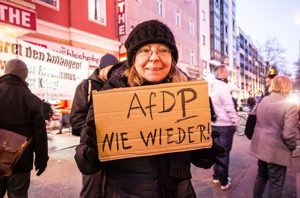 Äärioikeistolaisen AfD-puolueen toiminta on nostattanut protesteja Saksassa.