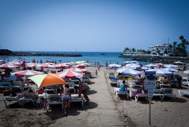 Hiihtolomaviikoille on yhä myynnissä matkapaketteja Gran Canarialle.