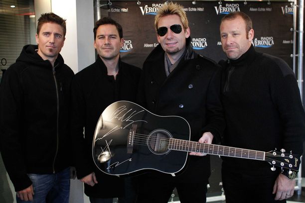 ”Maailman surkein yhtye” Nickelback joutui osaksi Ukraina-skandaalia.